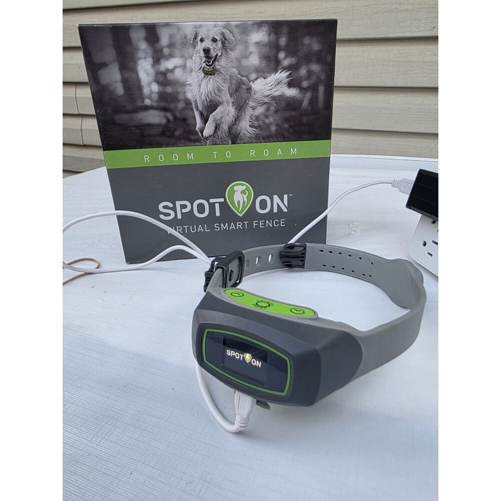 SpotOn Virtual Smart Fence GPS Dog Collar w/ Charger Used Powers On